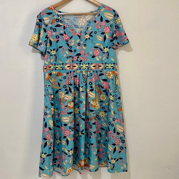 Bright floral dress - Size Medium - Picture 5 of 5